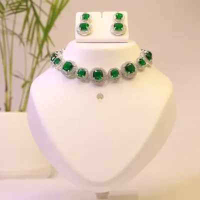 BellaBrio Necklace set
