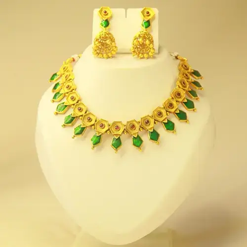 Hexa Naga necklace