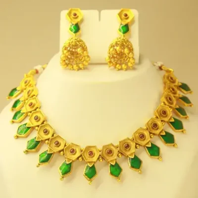 Hexa Naga necklace