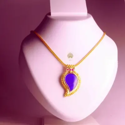 Manga pendant necklace