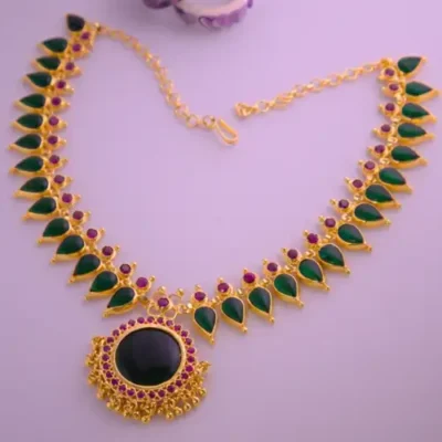 Embrace Tradition with the Gopi Necklace