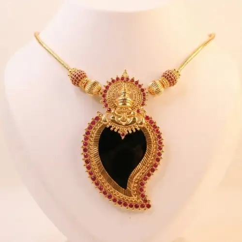 kathakali manga pendant