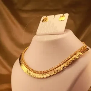 Layered Adukku Kaasumala