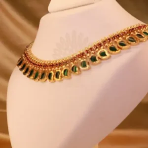 Manga Necklace Detail