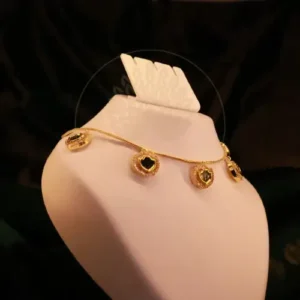 Palakka Simple Necklace View 2