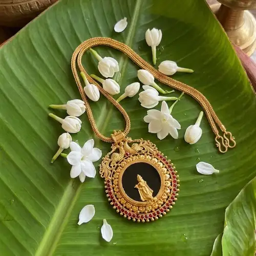 Mayura Krishna Pendant Necklace – Premium Peacock Krishna Gold-Plated Kerala Temple Jewellery
