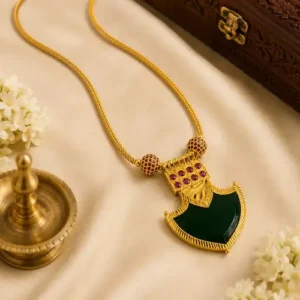 Premium Palakka Pendant Necklace Close-Up - Kerala Heritage Enamel Leaf Design Detail